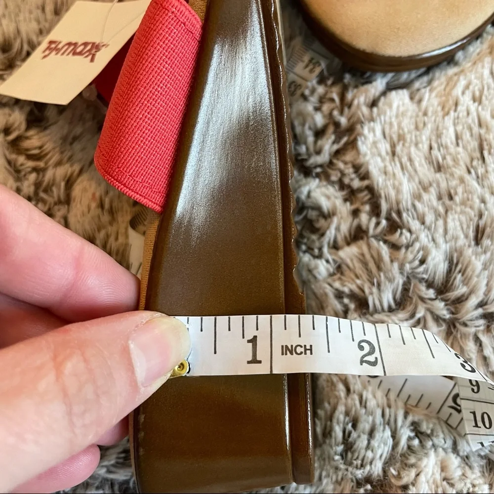 COPY - Coral Italian Shoemakers Made in Italy Strap Wedge Sandals - Picture 3 of 7